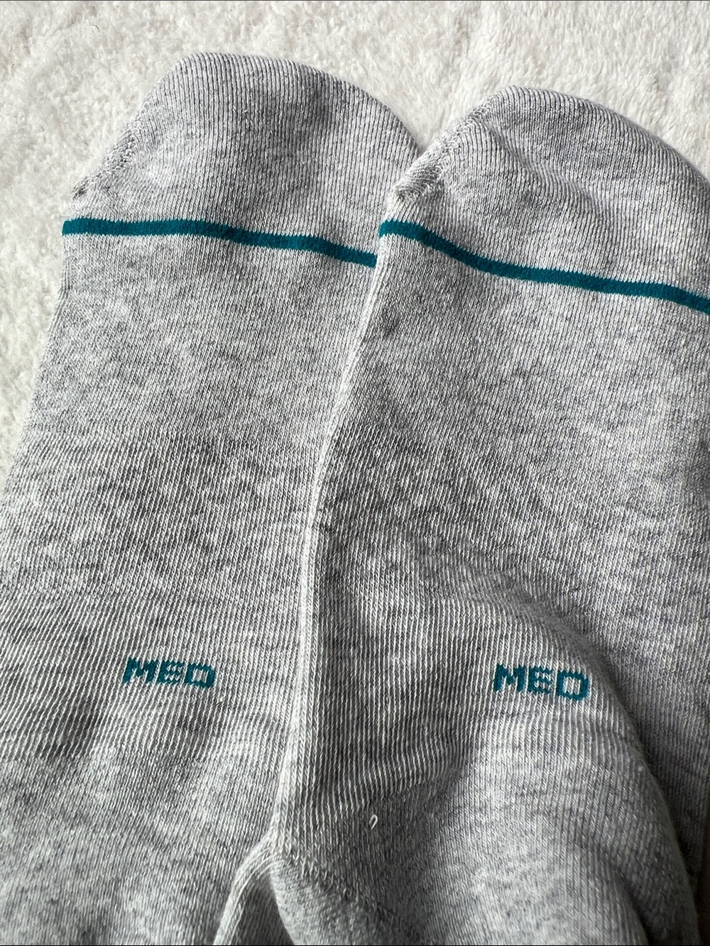 Stance Icon Ruffle Quarter Socks - Picture 8 of 10